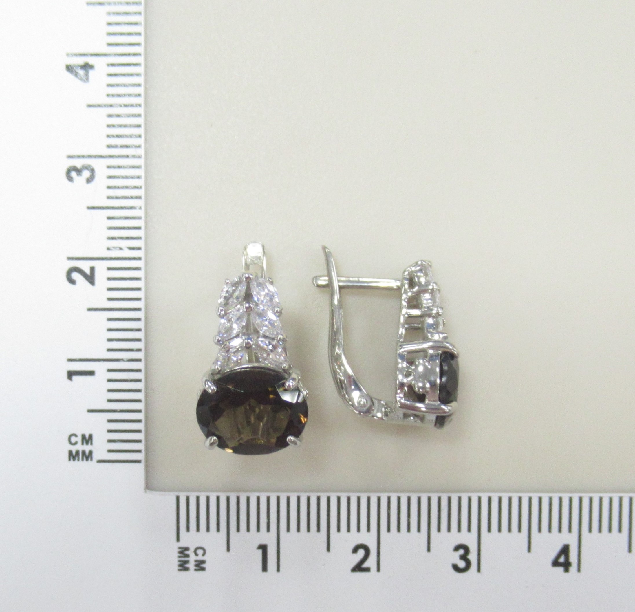 Серебряные серьги с раухтопазами